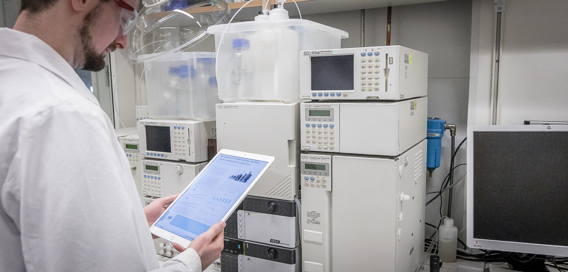 Biocatalysis in rotating bed reactors - from screening to production